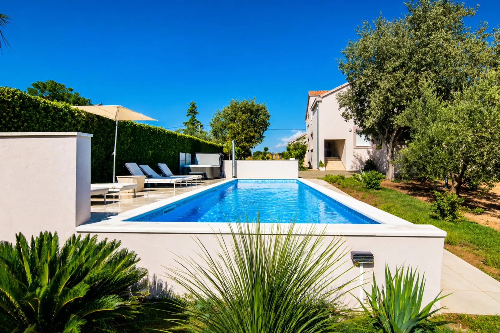 Royal Selection with Pool - Four - Swimming pool