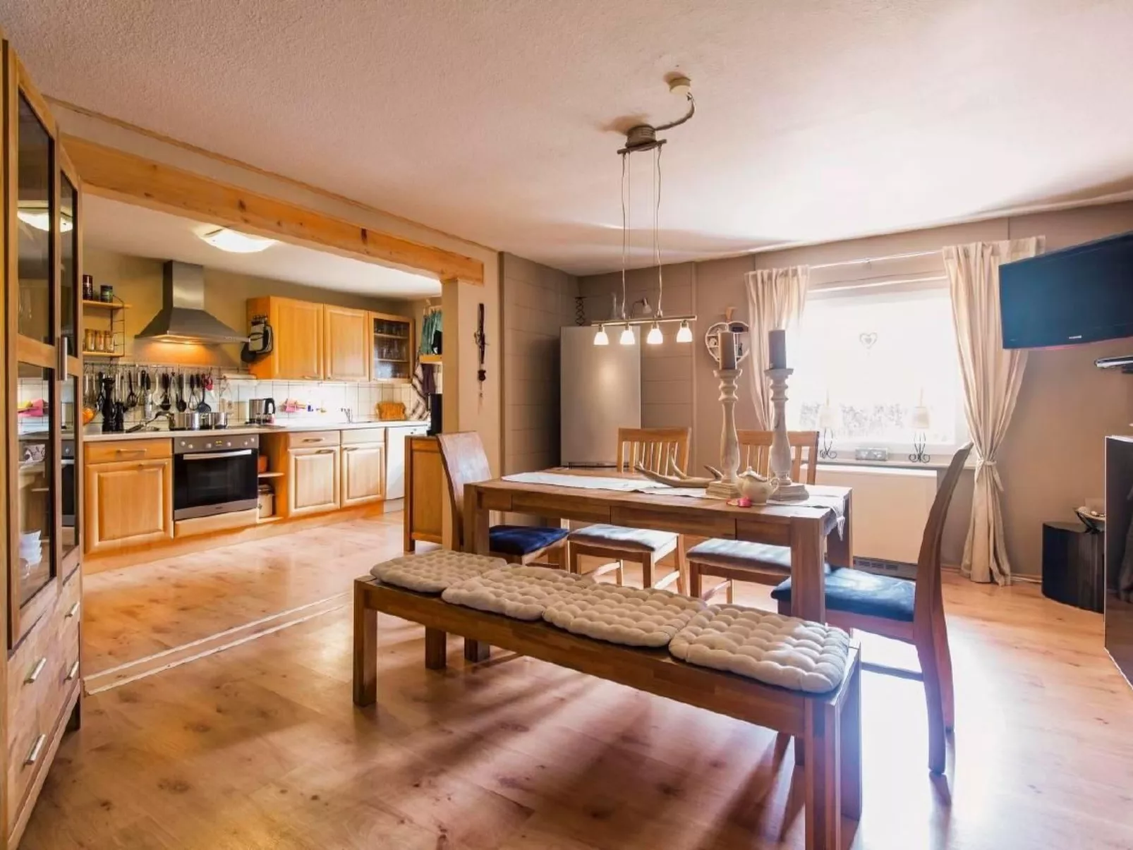 4 Sterne Ferienwohnung mit 3 Schlafzimmern, Nähe Limburg, Rheingau,Taunus, West