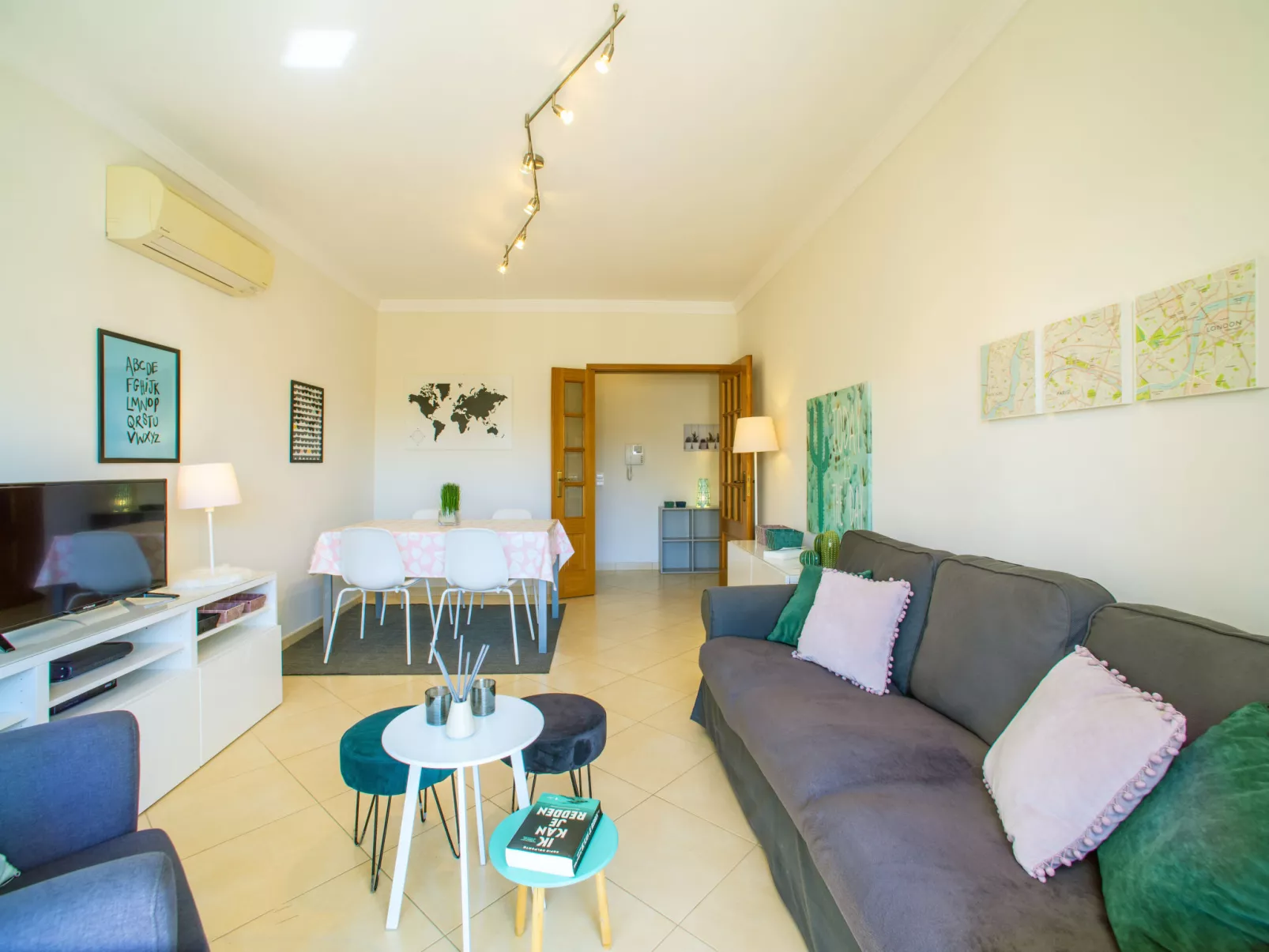 Sunny Beach Diamond-Inside
