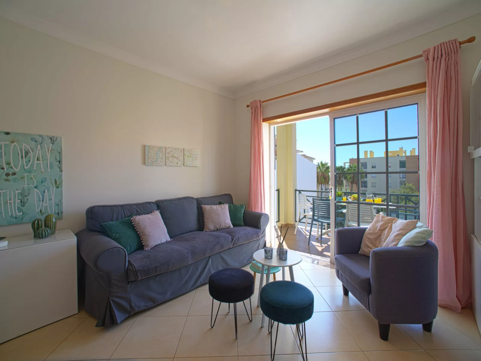 Sunny Beach Diamond-Inside