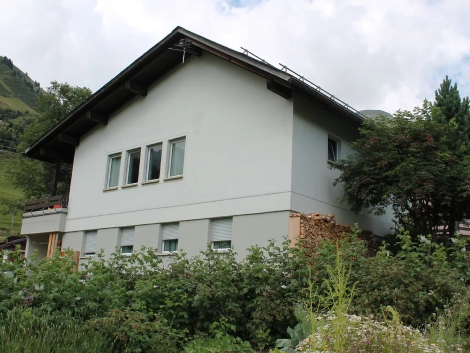 Tgèsa Moser Poltera, (Camischolas/Sedrun).