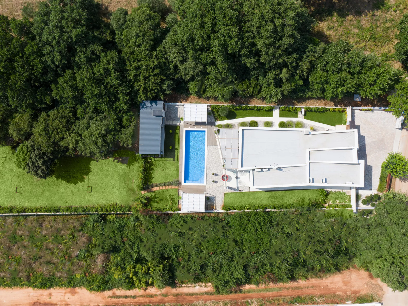 Maell design villa, extra heated pool season 2026