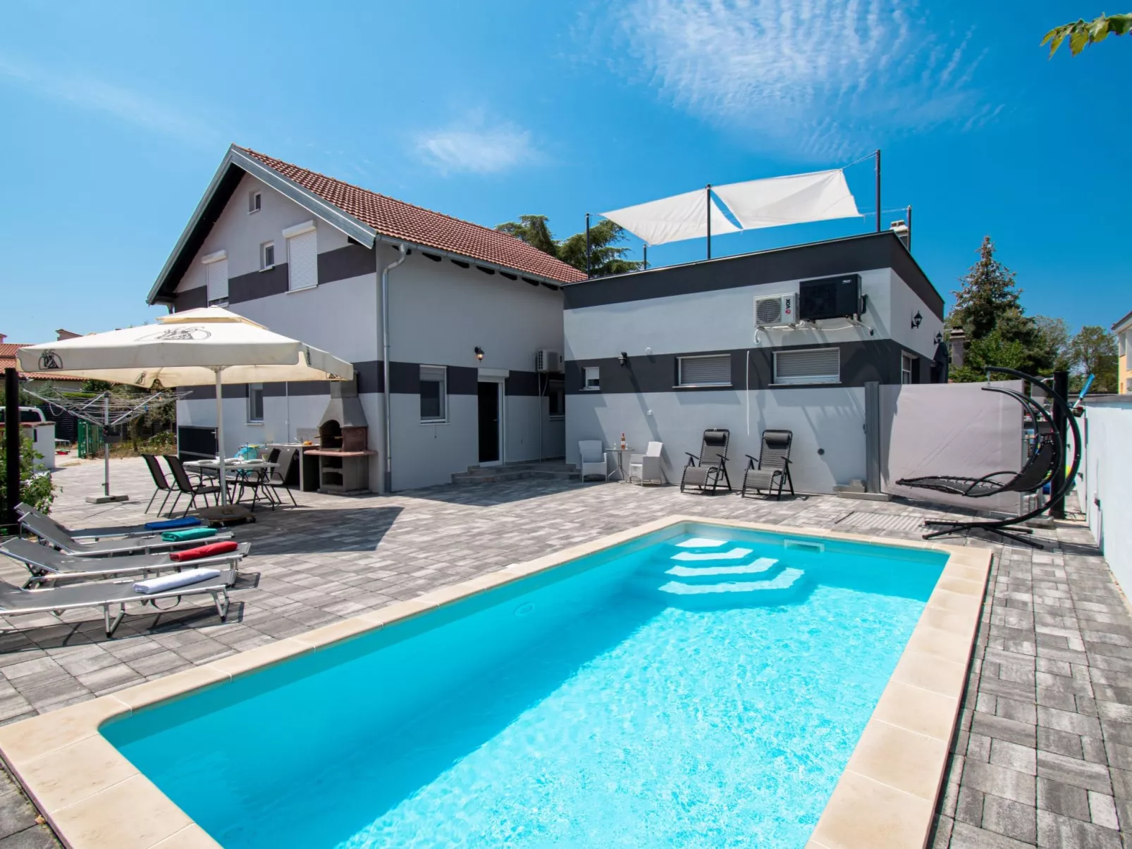 Villa Damjan