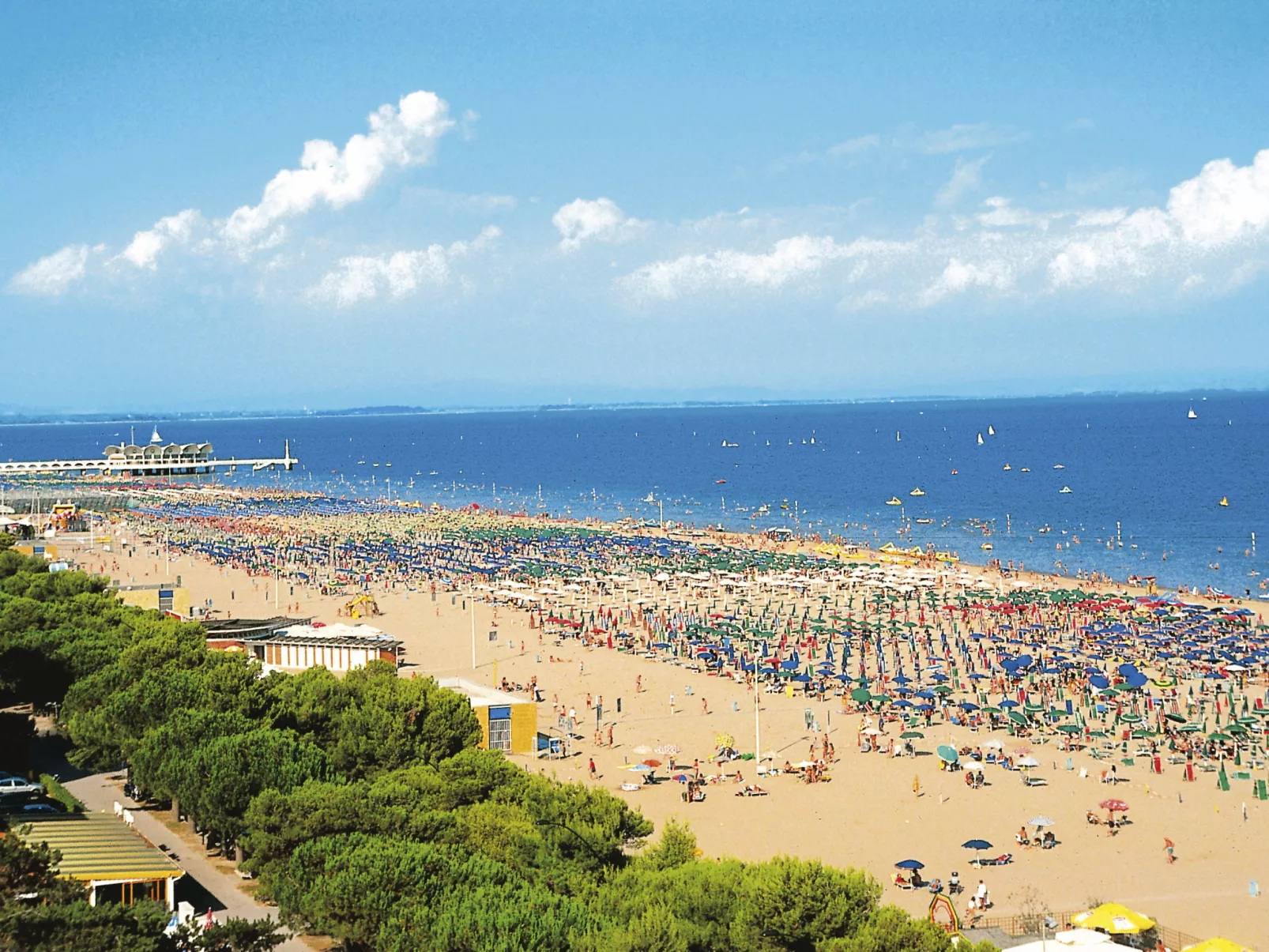 Billa 2 in grüner Lage