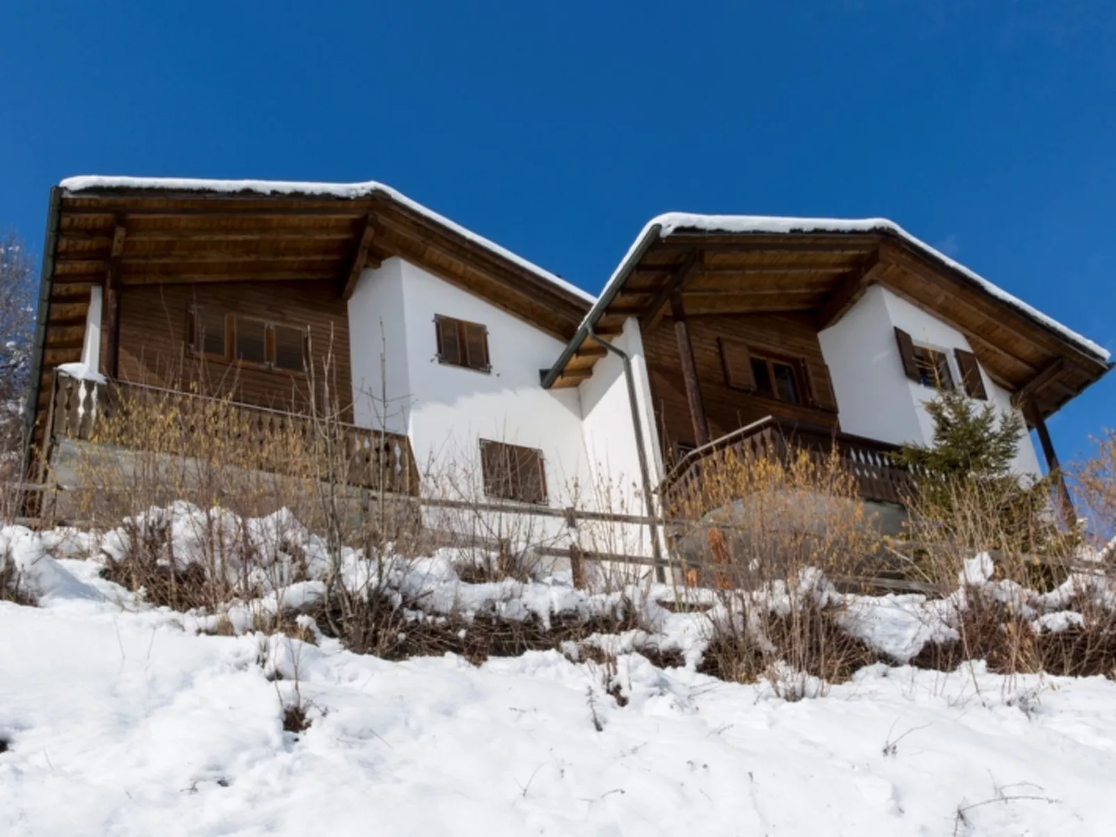 Casa Lumina, Cumbel, (Cumbel).
