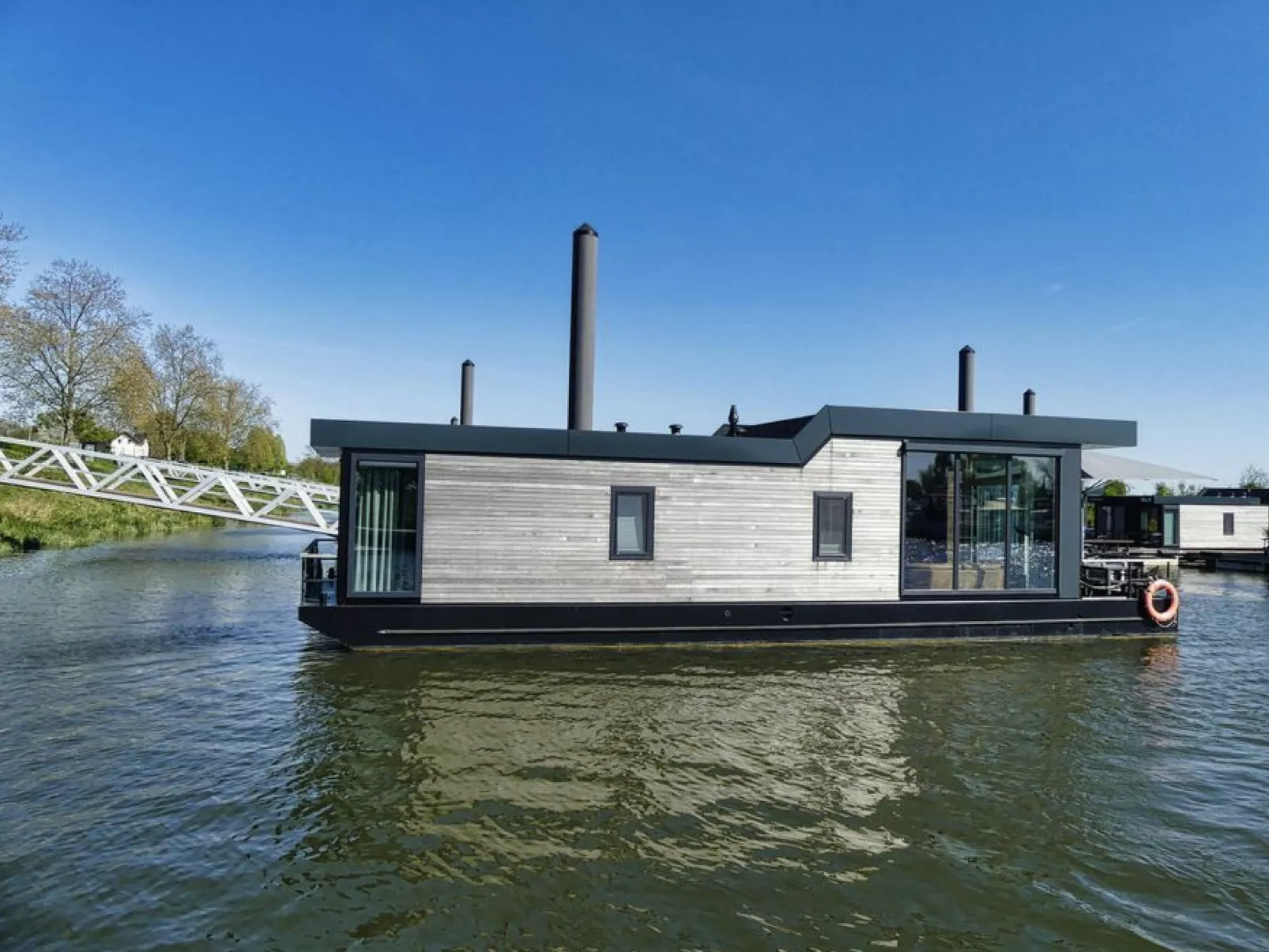 Maasterp - Woonboot 1