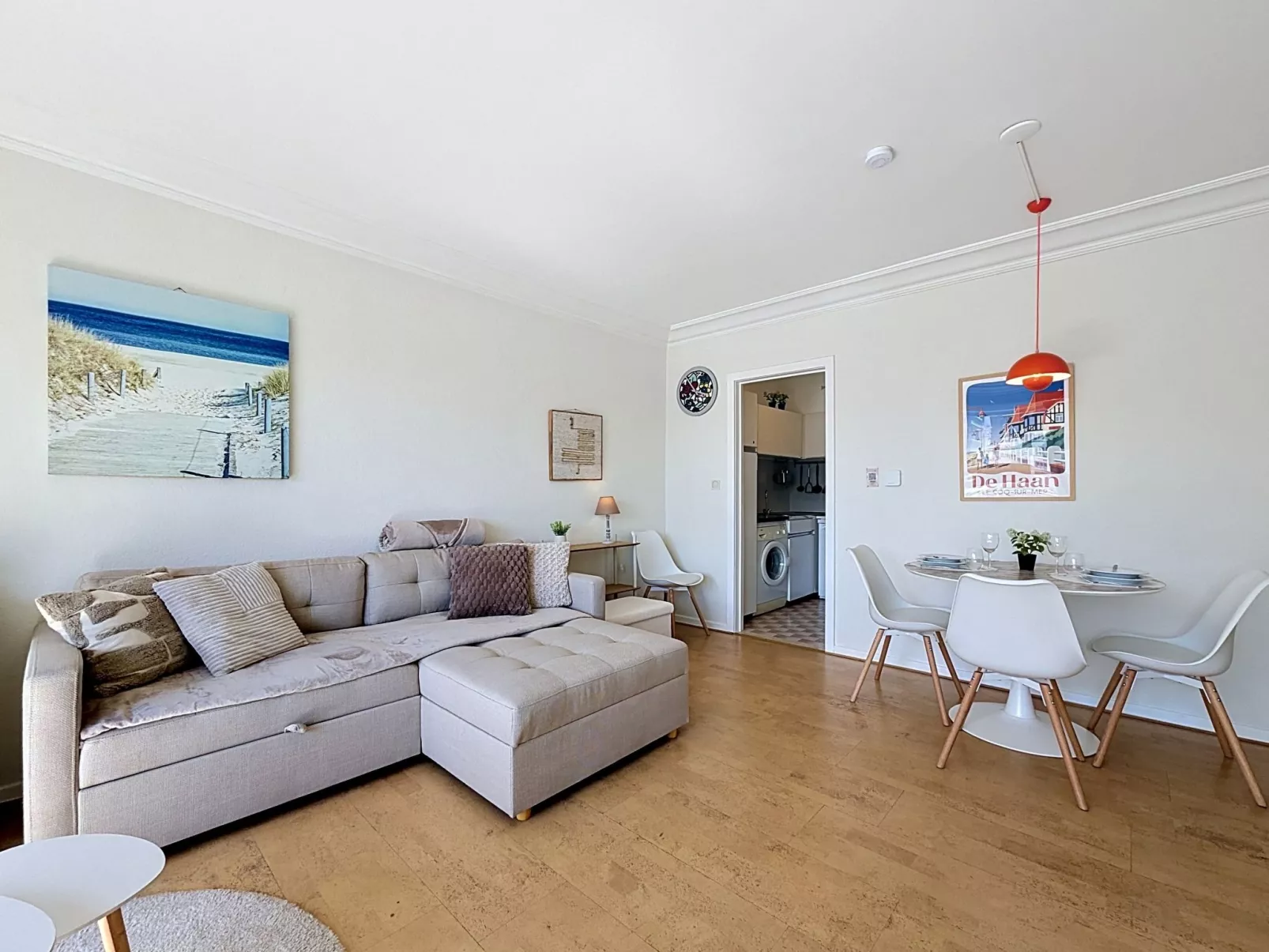 Cosy @ the beach studio with pool