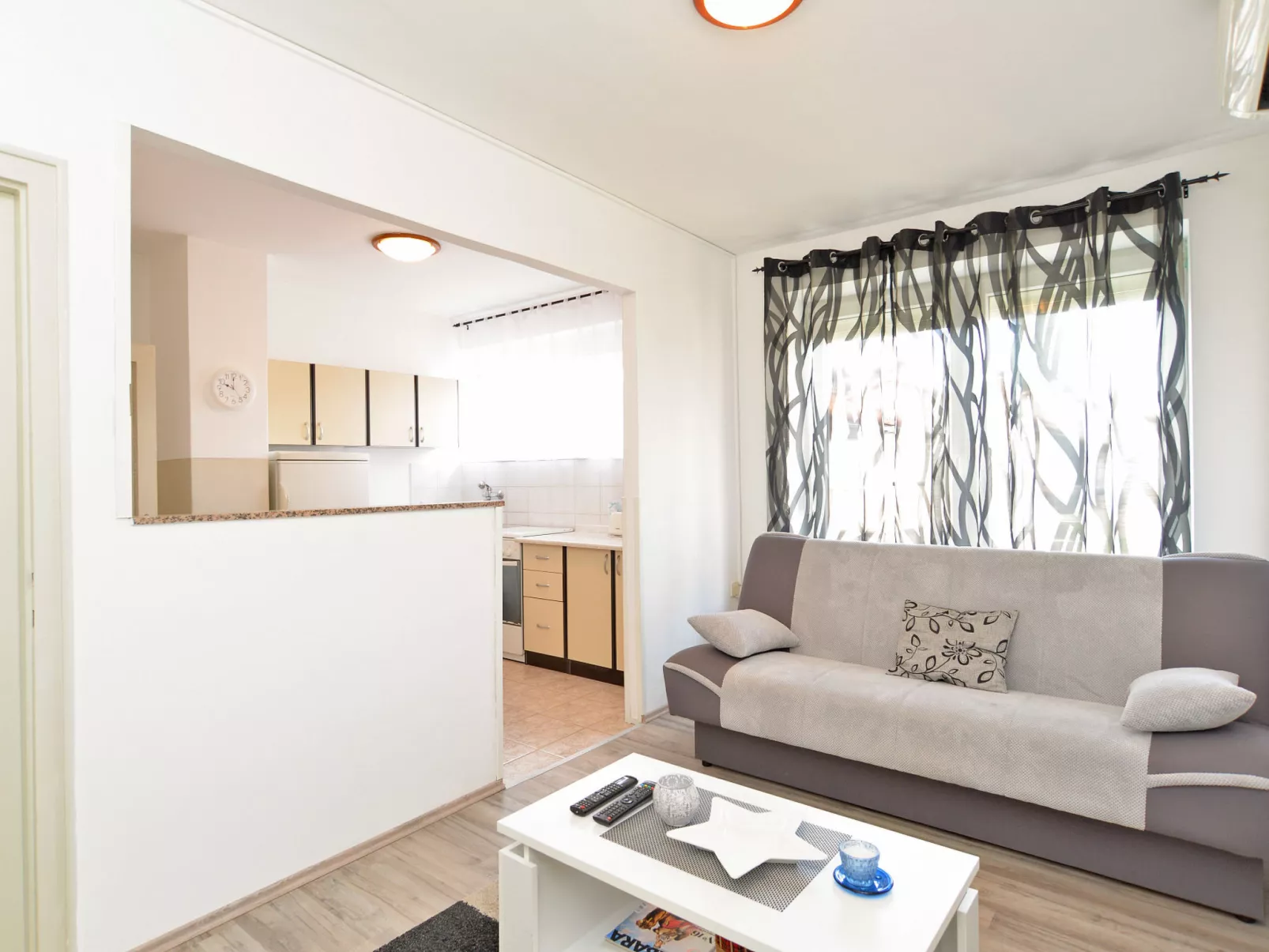 Apartment 1601 - Inside