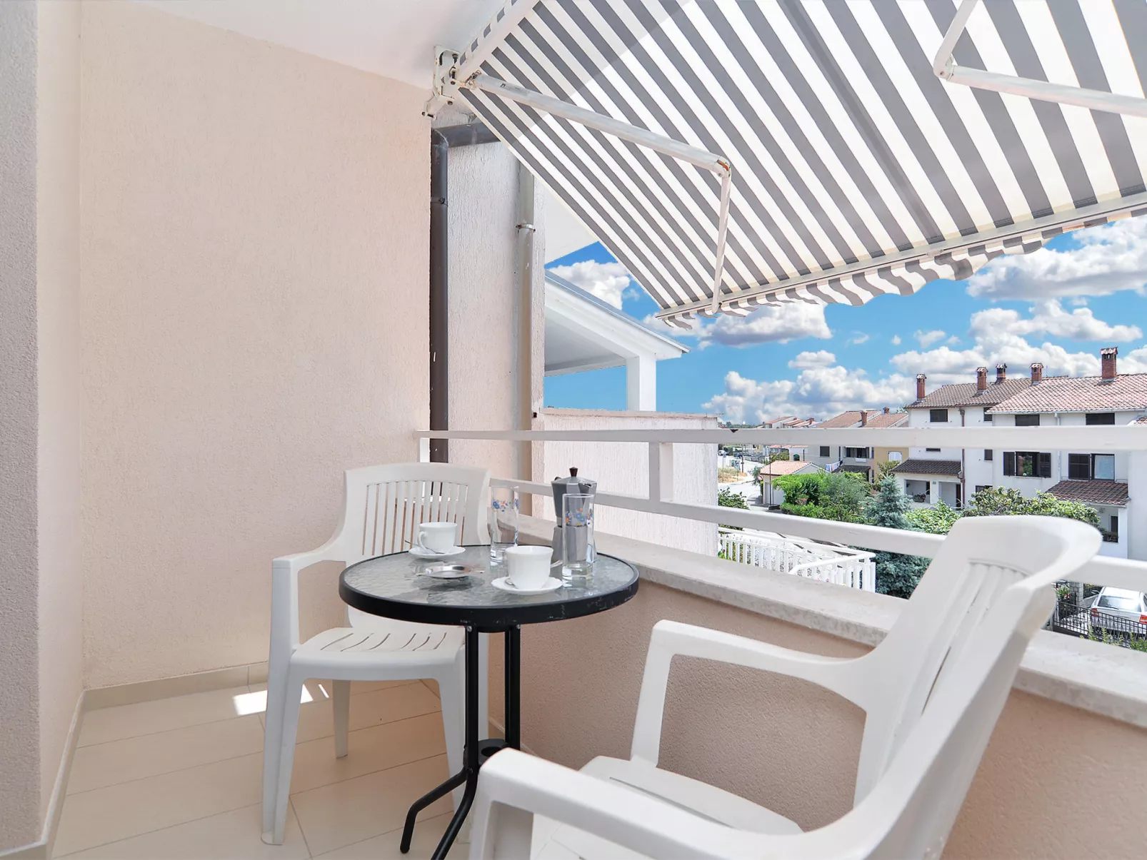 Apartment 43 - Dedans
