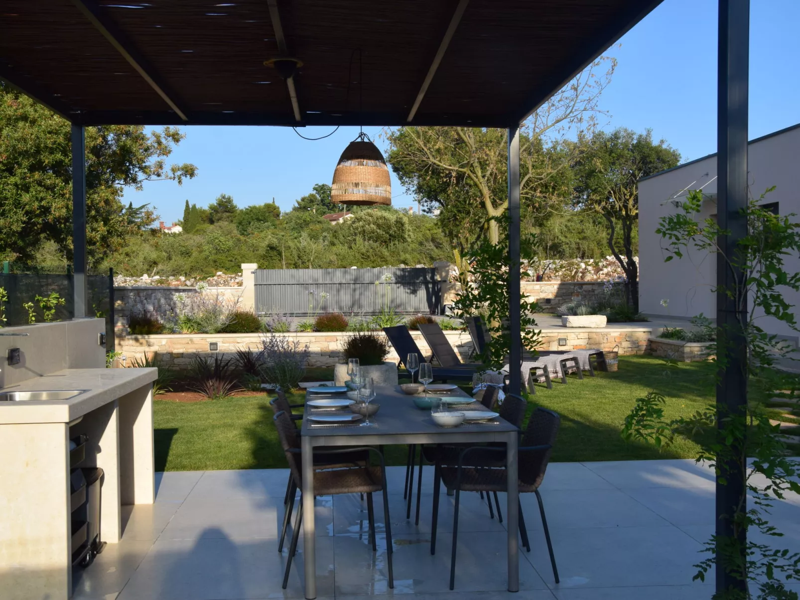 House 2306 - Outside