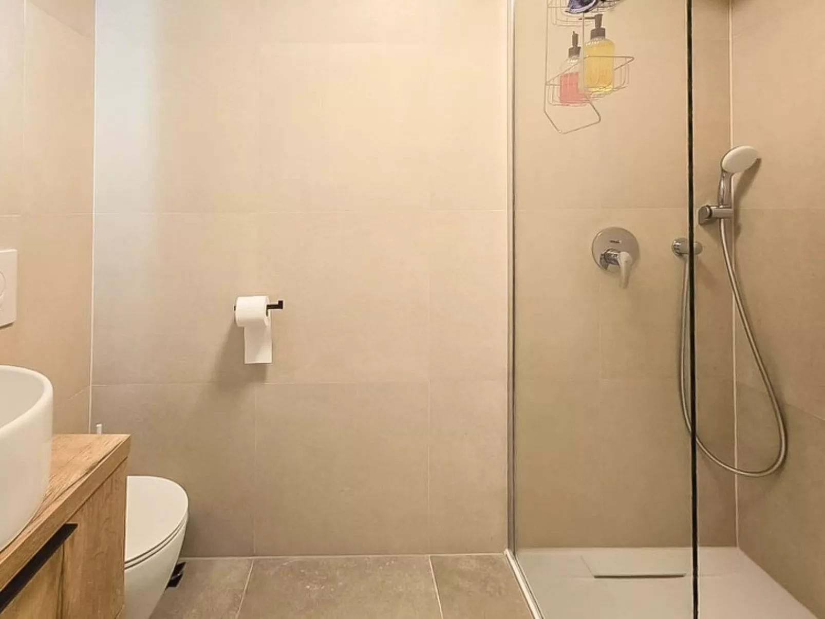 Apartment 2402 - Inside