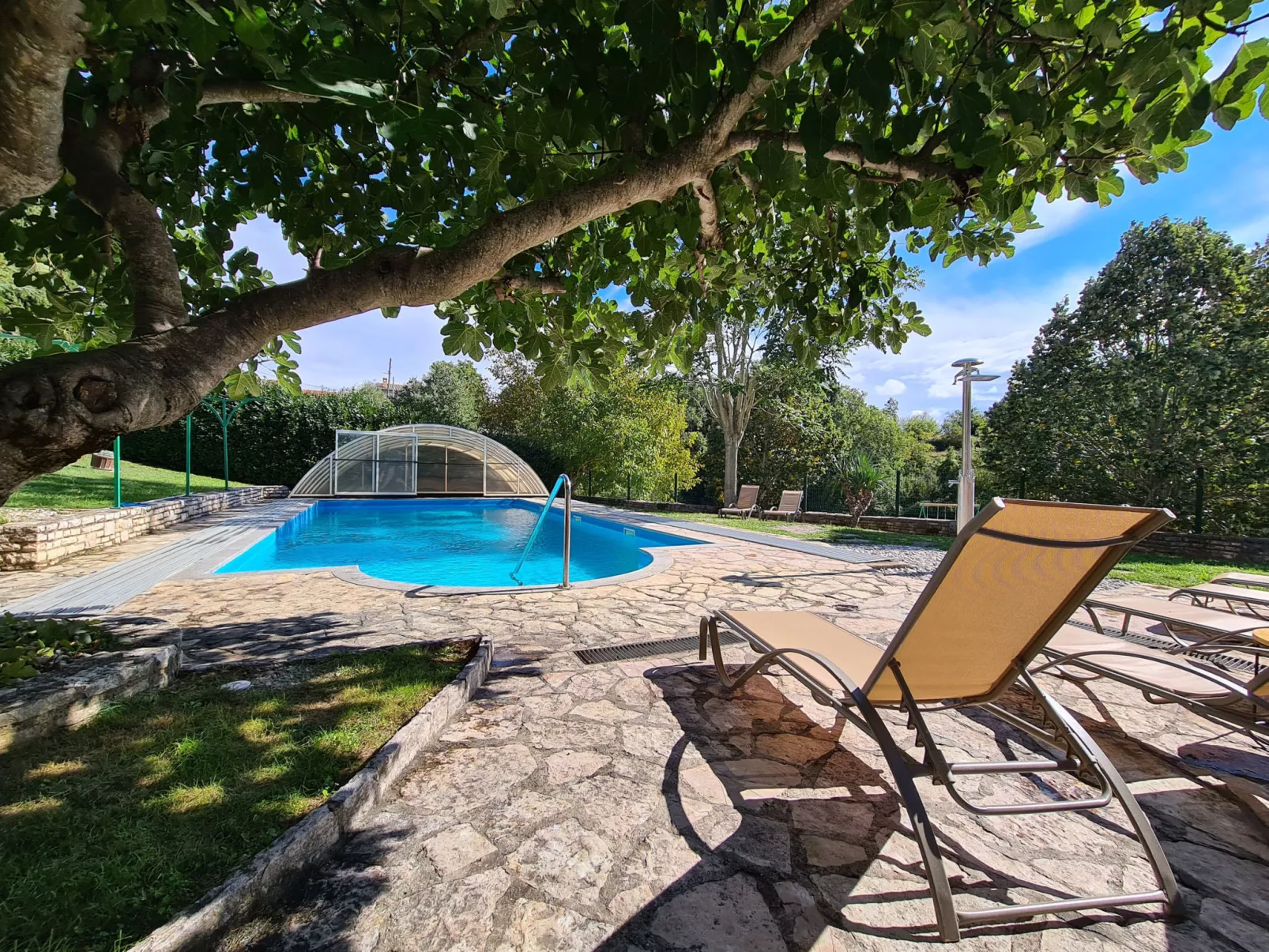 House 2134 - Dehors