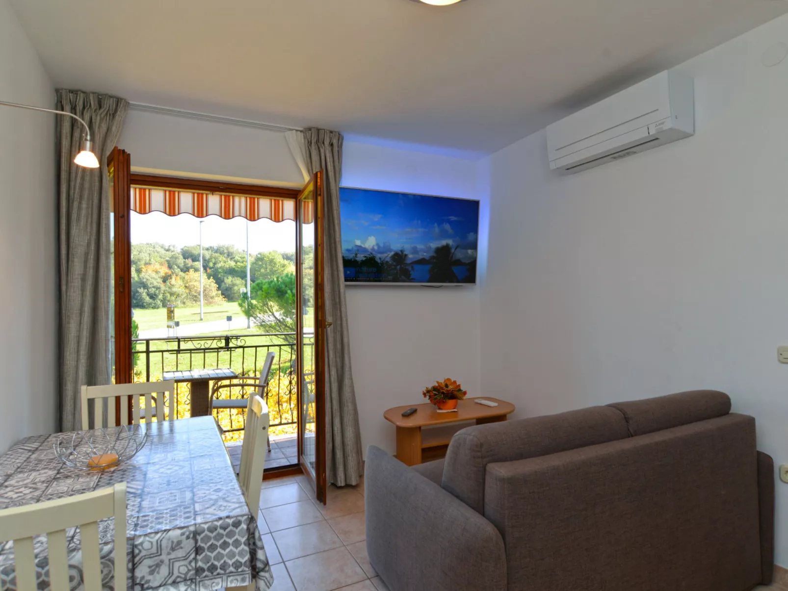 Apartment 1299 - Inside