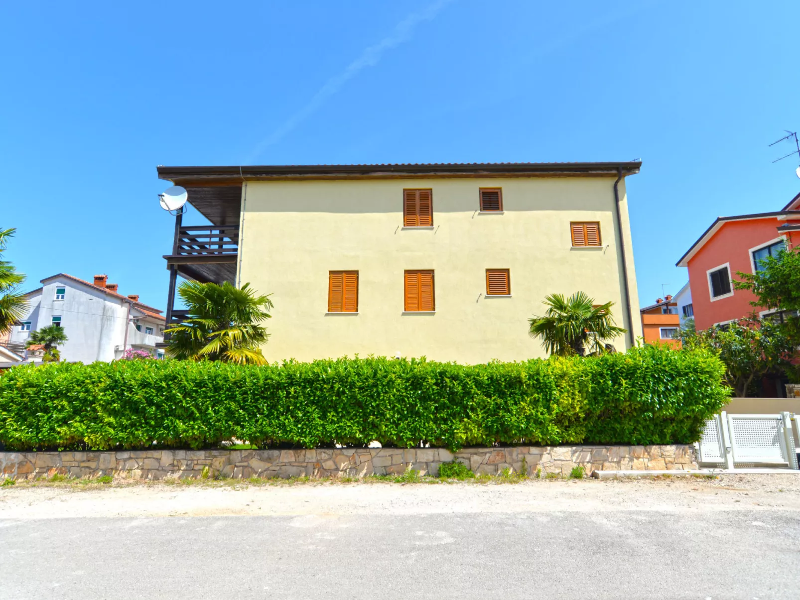Apartment 1624 - Outside