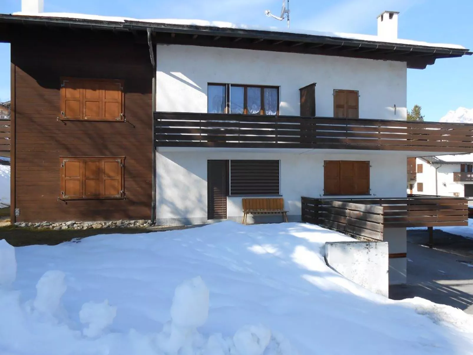 Crestahüs Seeberger, Obersaxen-Misanenga, (Obersaxen).