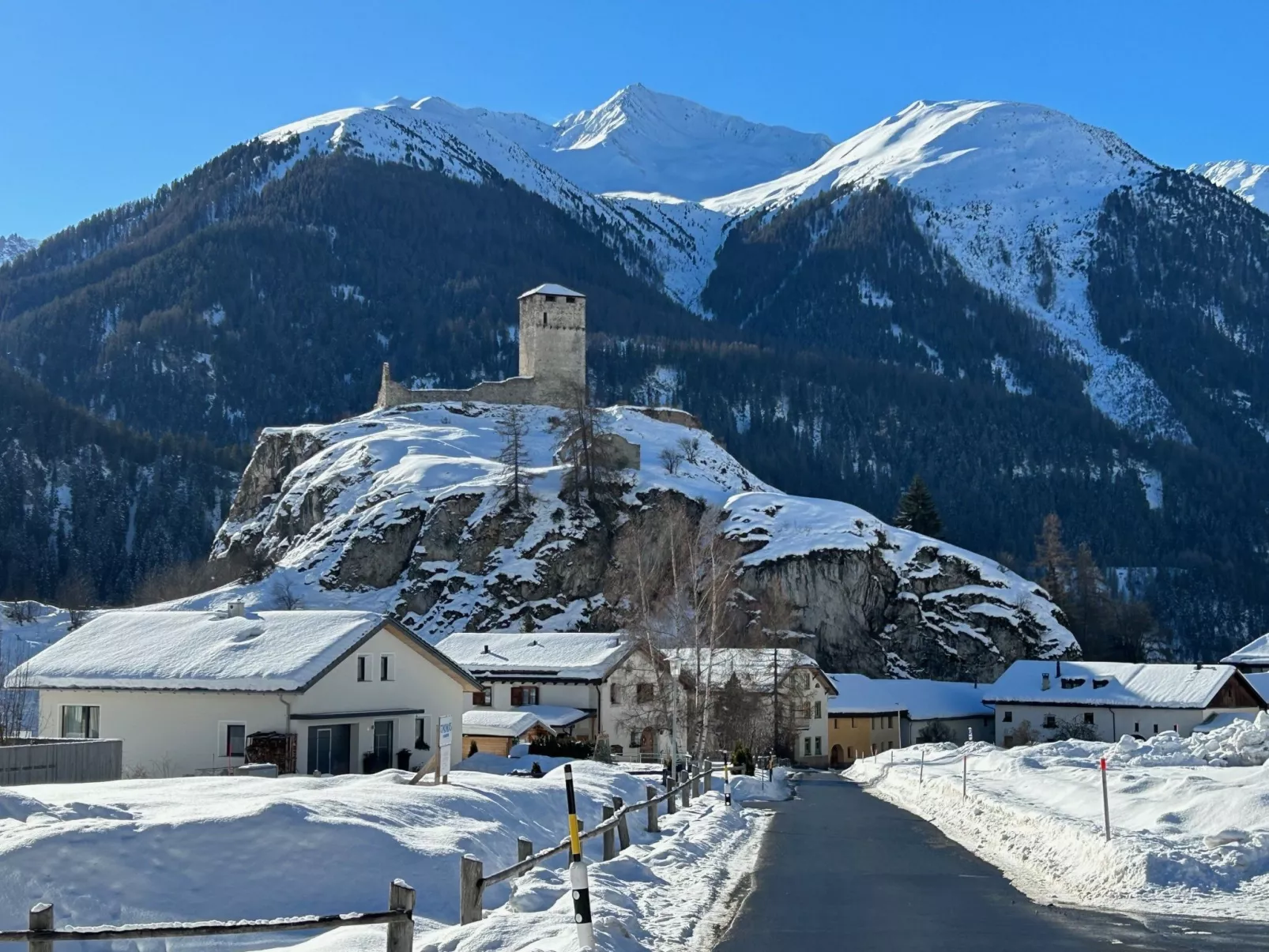 Chasa Stupan 1. Obergeschoss, (Ardez).