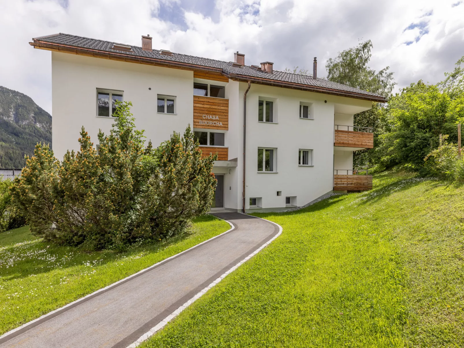 WÜEST, (Scuol).