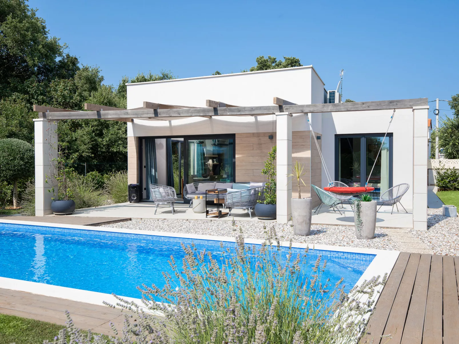 Maell design villa, extra heated pool season 2026