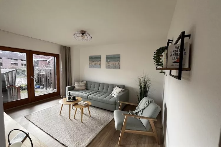 Ferienwohnung L36EG links