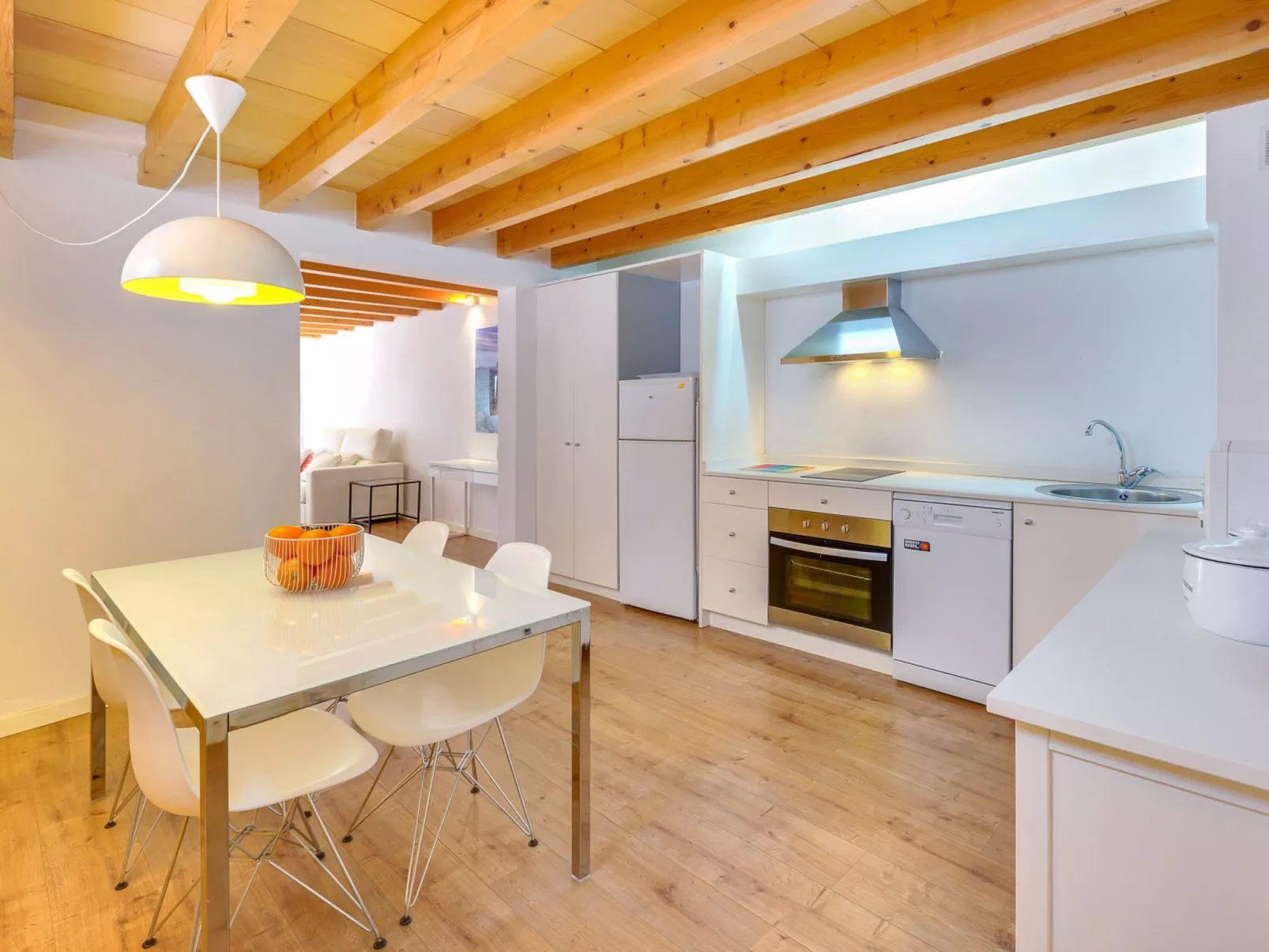 URBAN SUITES 3 PALMA STANDARD TI/75