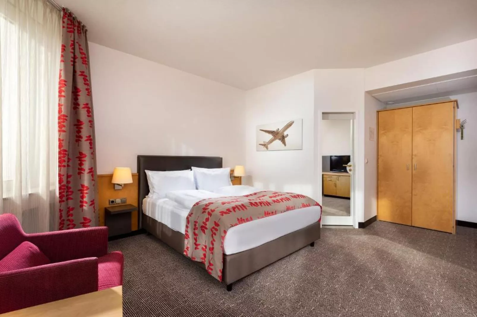 Holiday Inn Frankfurt Neu-Isenb - Superior King Room