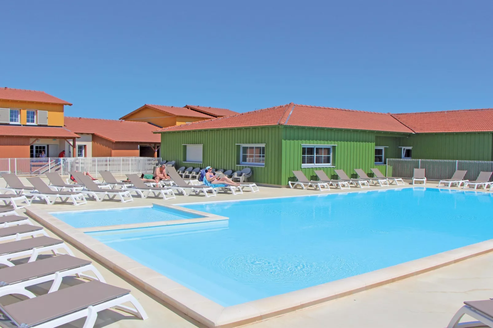 La Grenadine MAISONNETTE CABINE 4/6 pers OTA