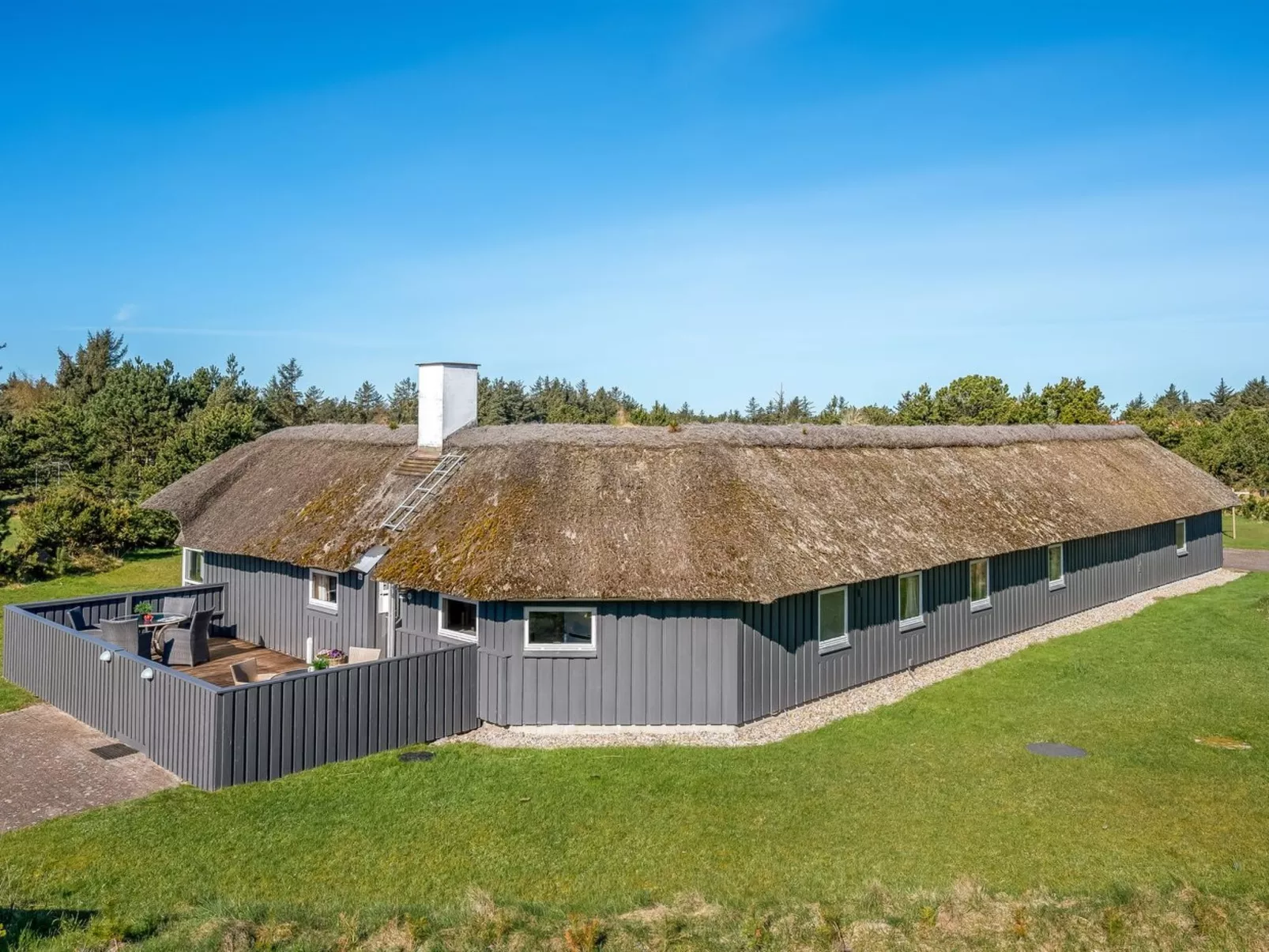 "Ansine" - 1.2km from the sea