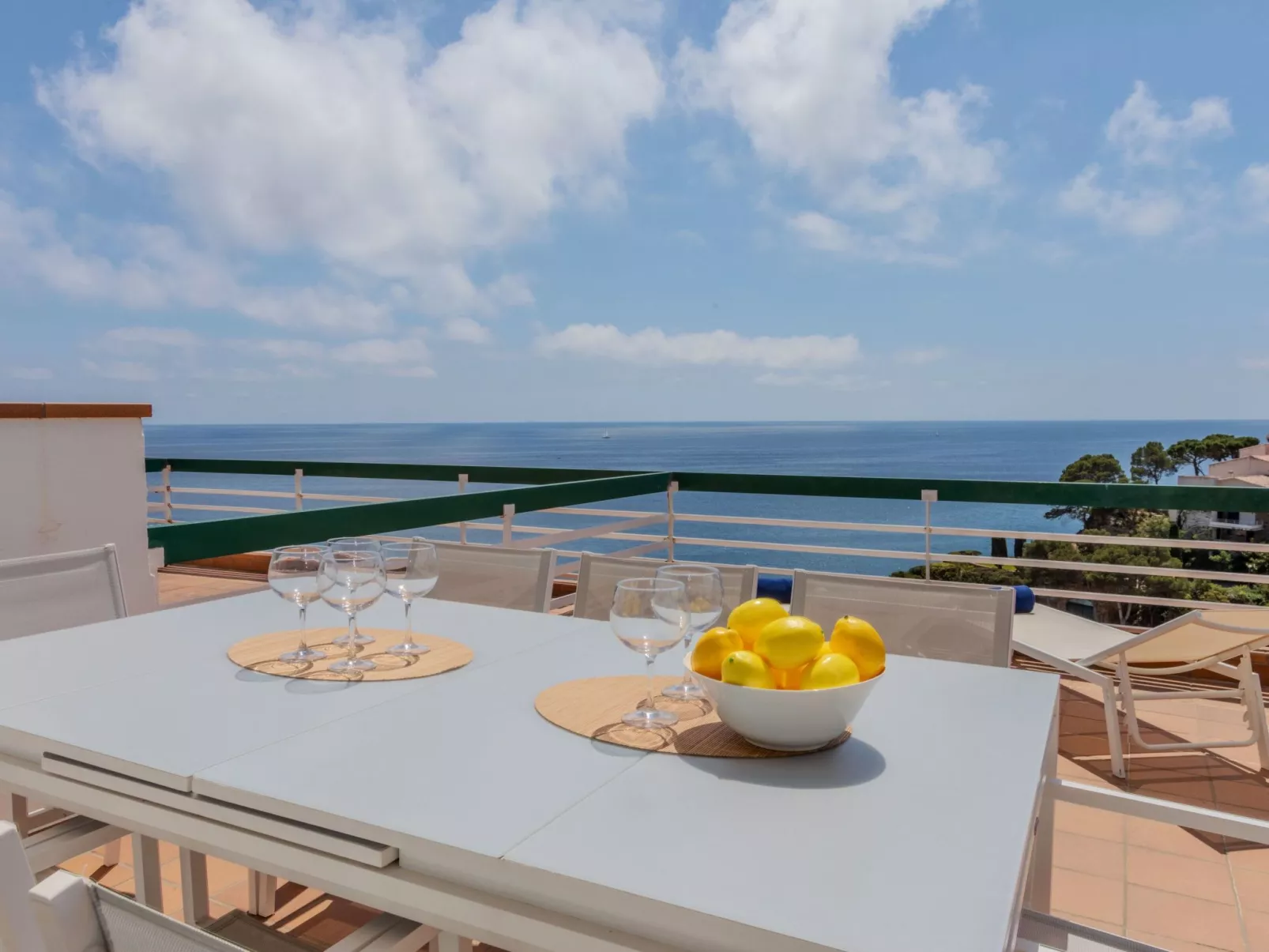 Punta Aromir - Draußen