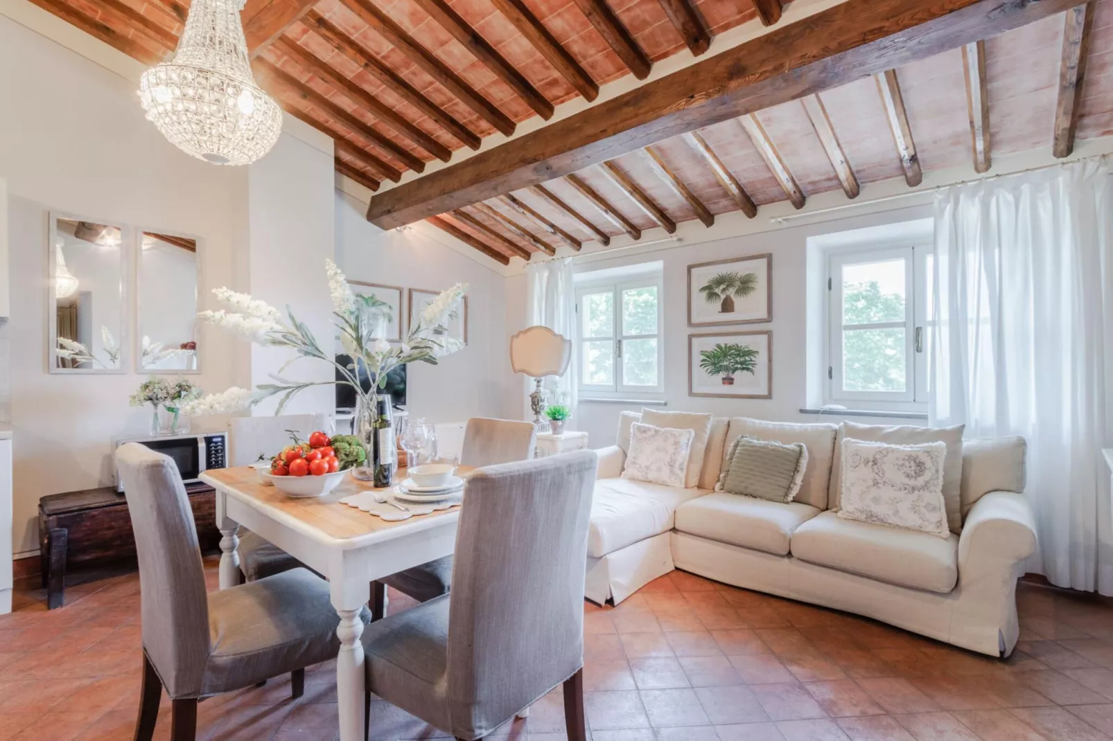 Anna Farmhouse Apartment in Wine Resort in Lucca