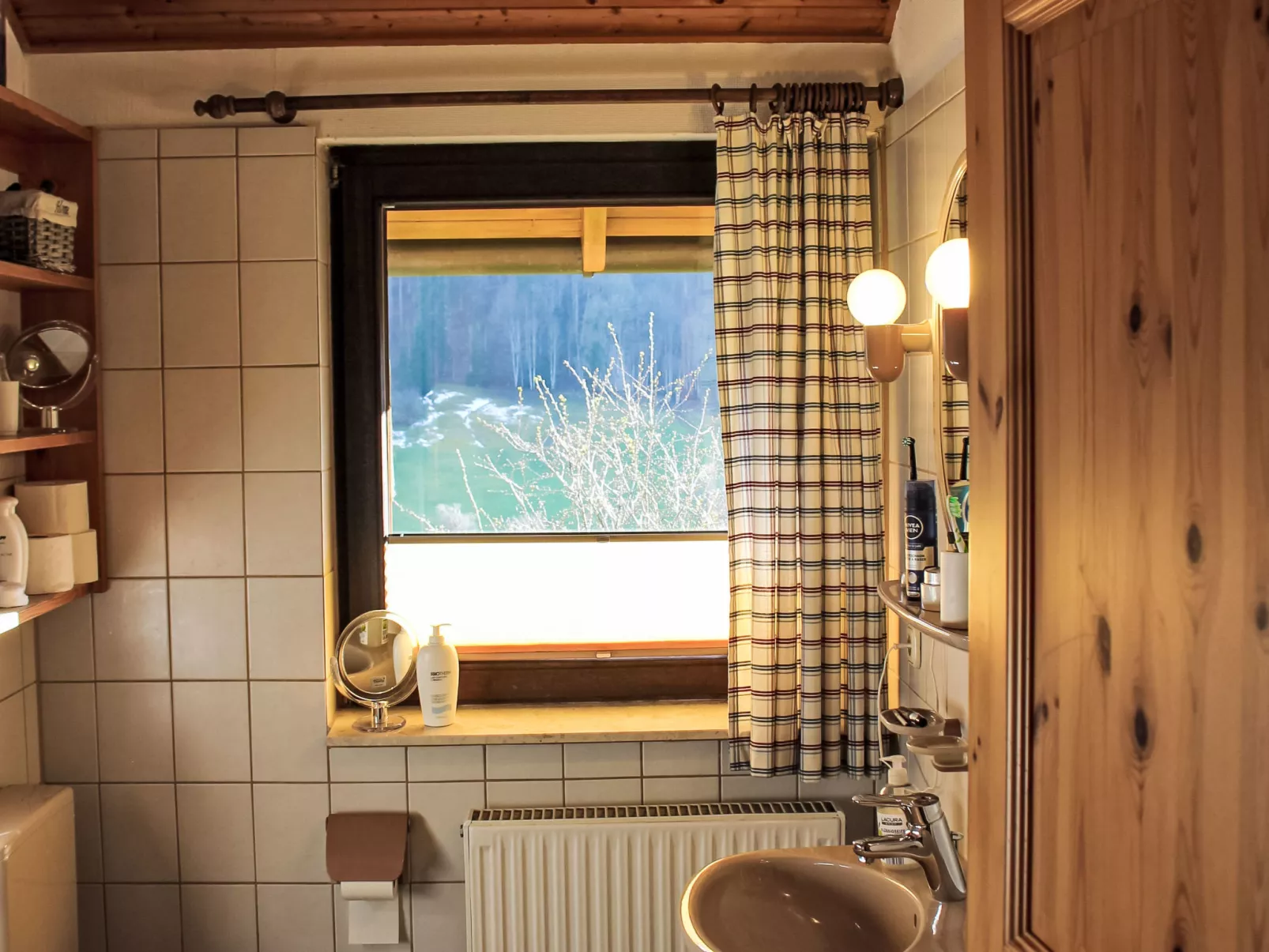 Alpkönig - Inside