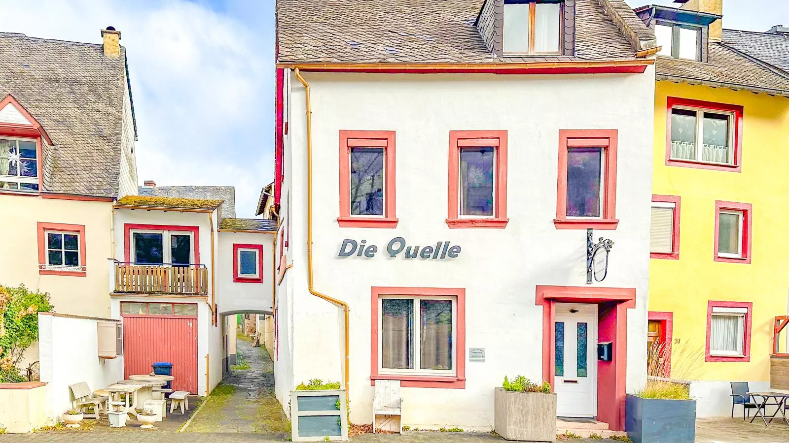 Quelle - Außenbereich Sommer