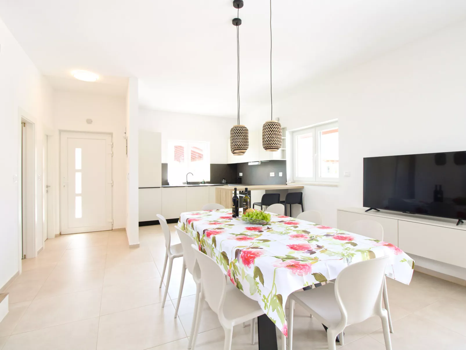 House 2340 - Drinnen