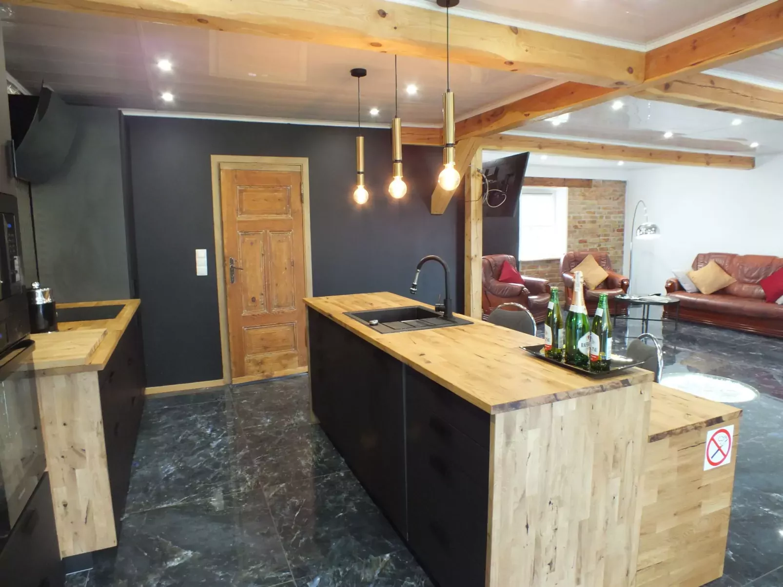 Country House Premium-Drinnen