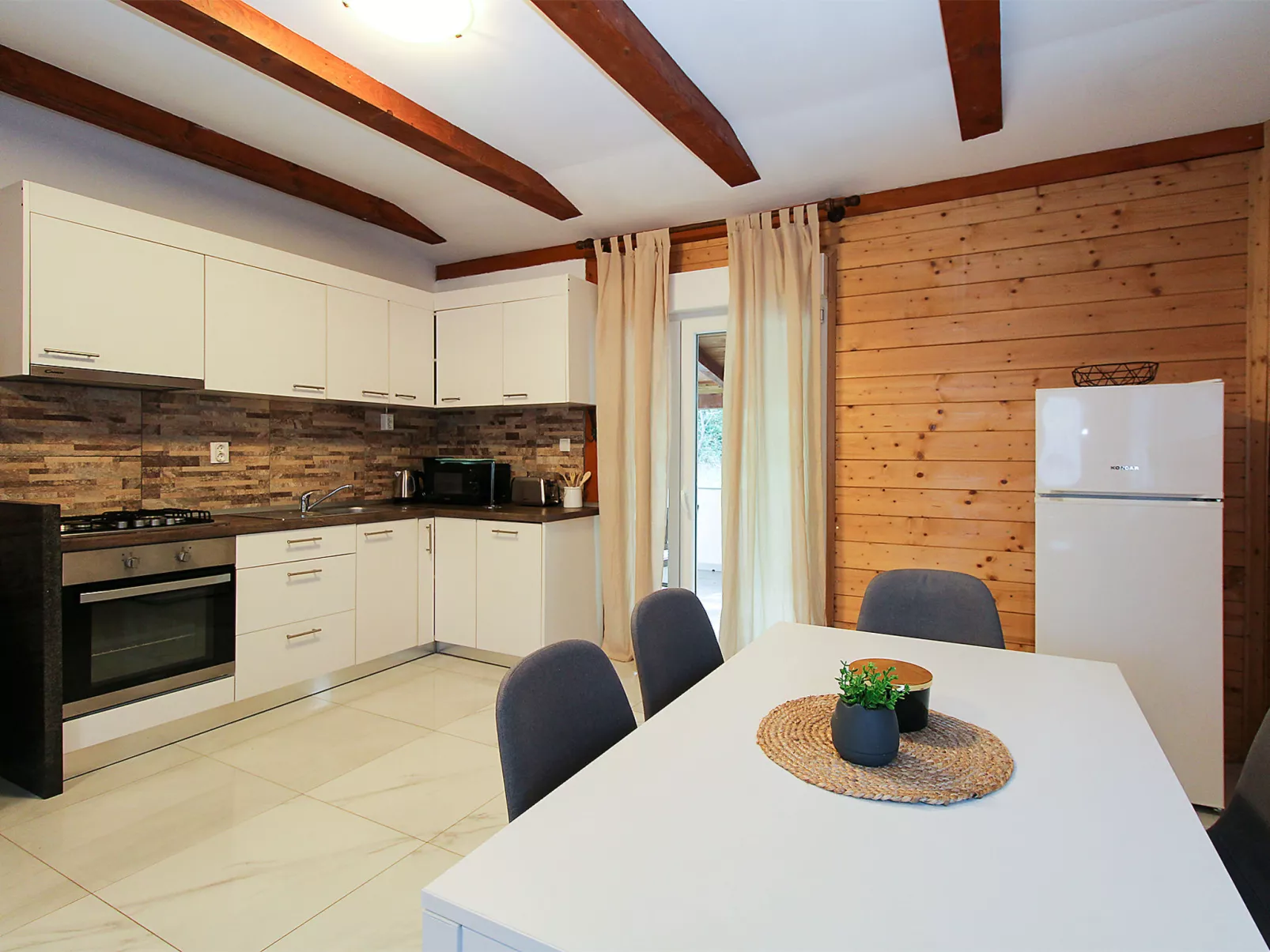 House 2233 - Dedans