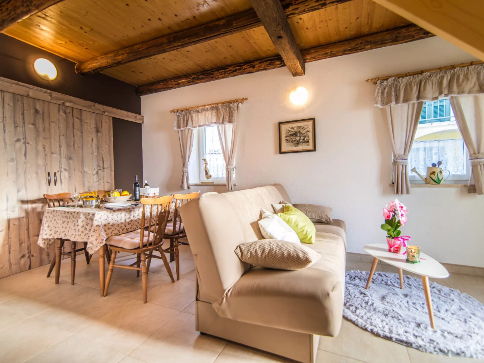 House Ana - Inside