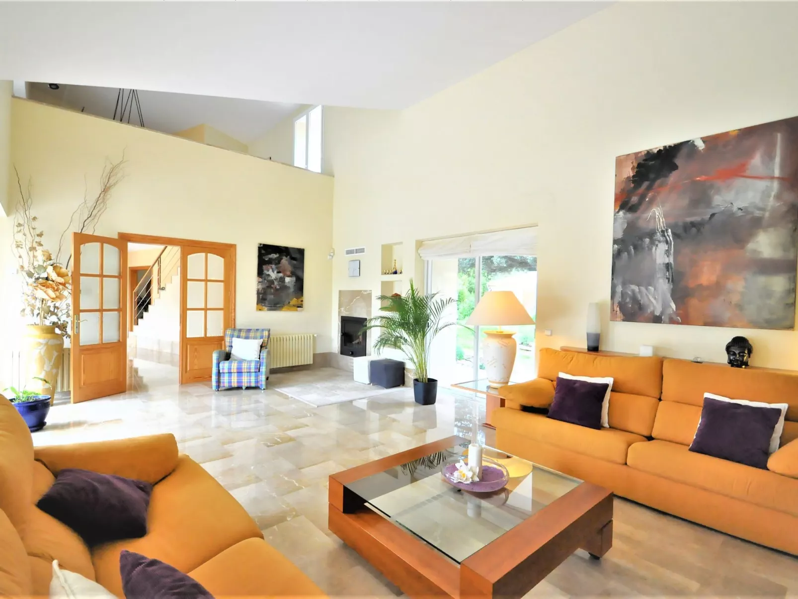 Villa con piscina y pista de tenis privada ideal para familias.  - WiFi Gratis - Inside