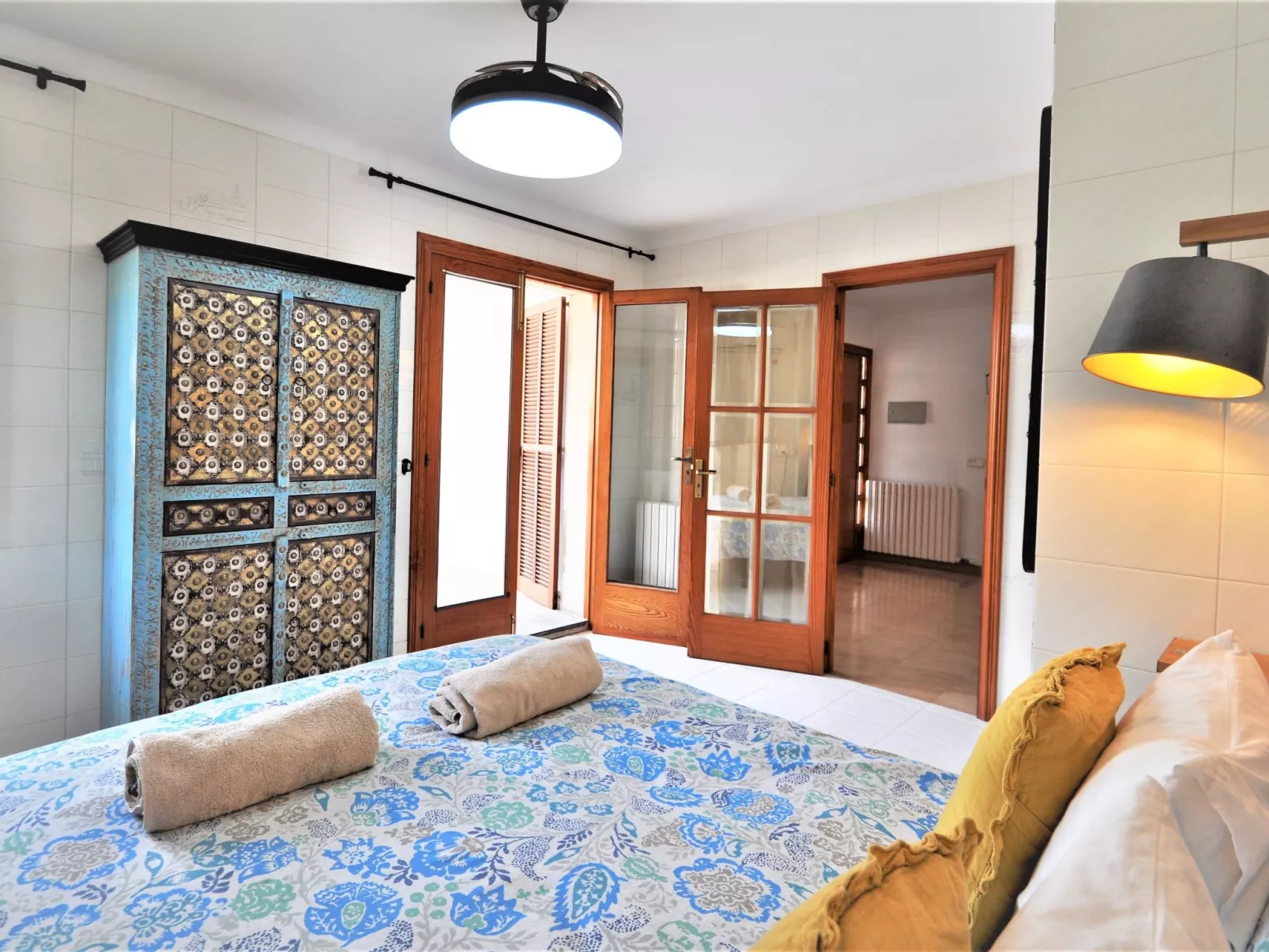 CA NA MALEN Hermosa casa para familias con gran piscina, jardín. - WiFi Gratis - Drinnen