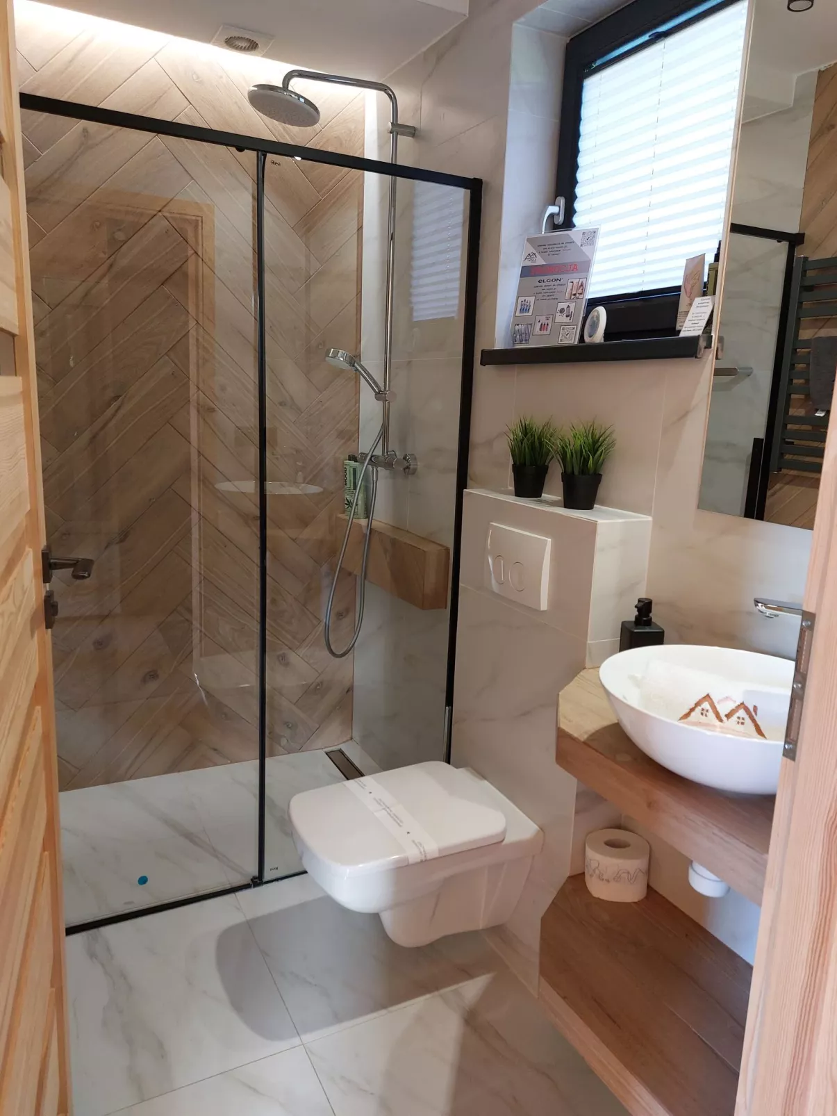 Chatka pod Górką-Dedans