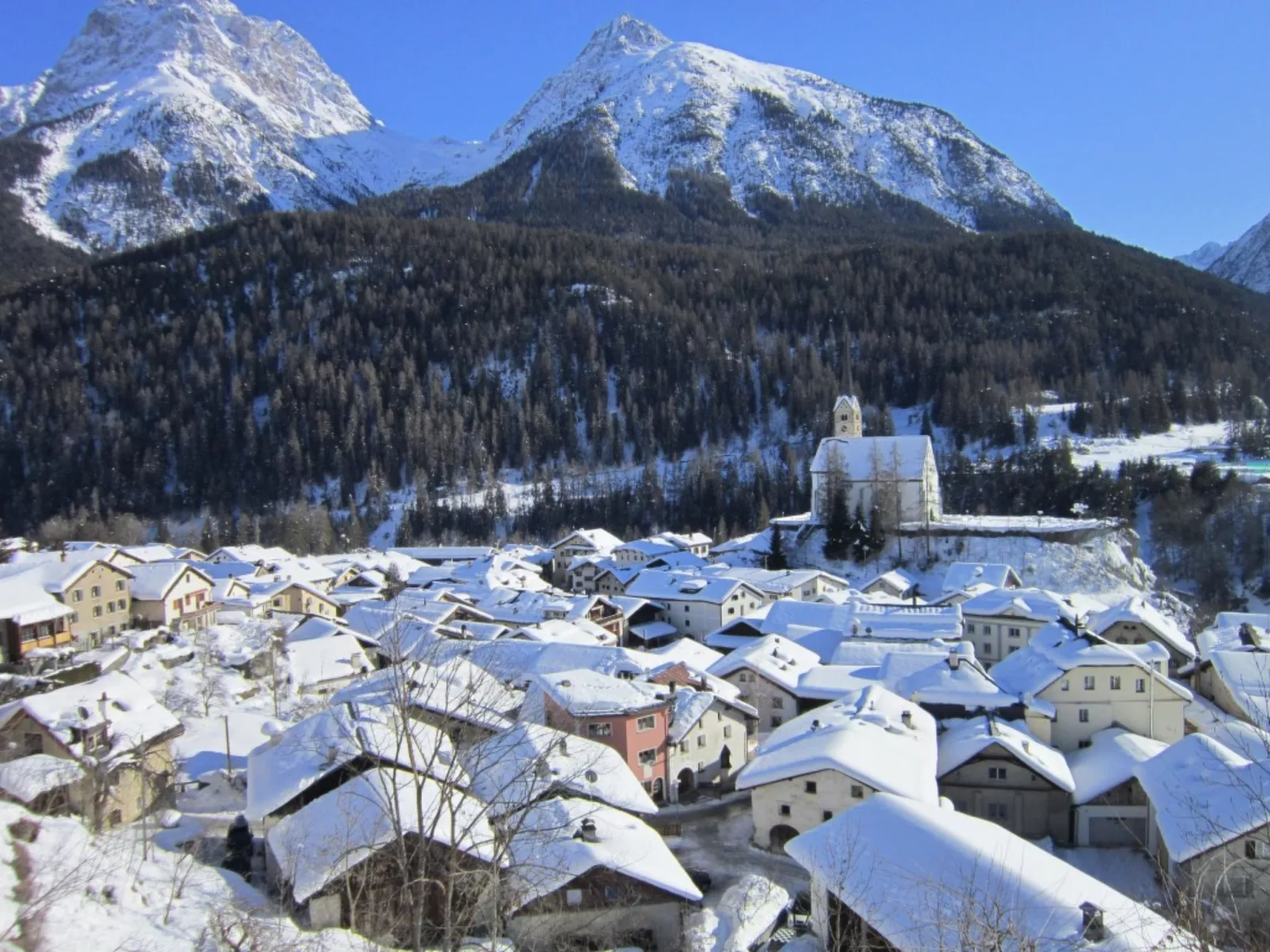 Chasa Balcun, (Scuol).