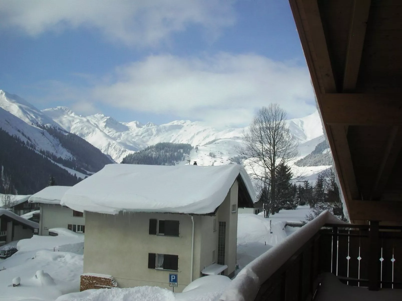 Haus Polishet, (Sedrun).