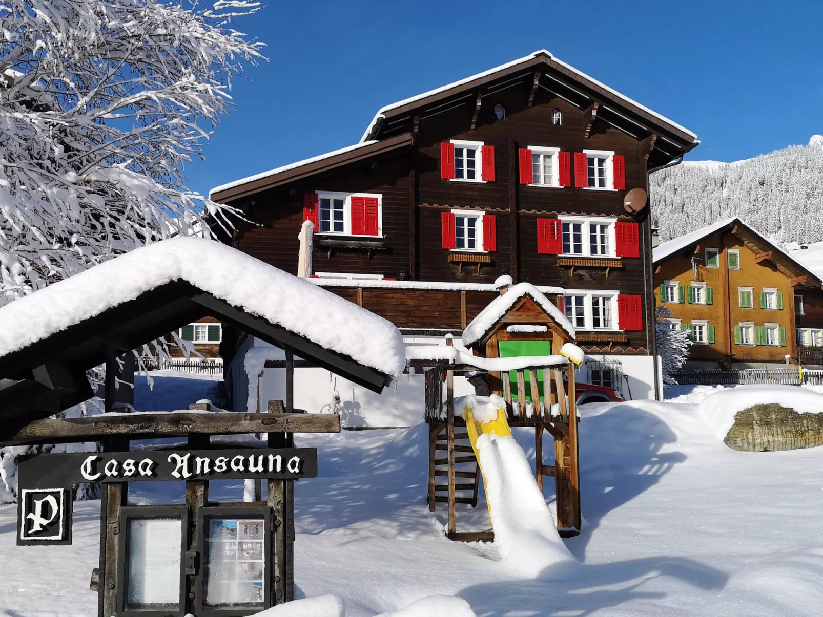 ANSAUNA appartaments, (Segnas/Disentis).