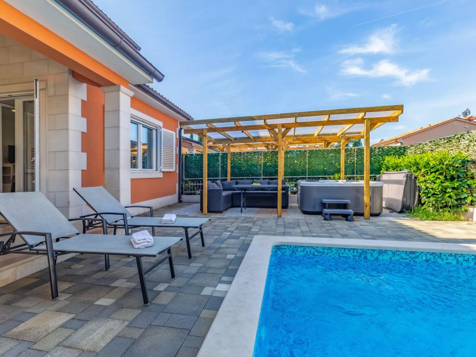 Villa Lotus 13H