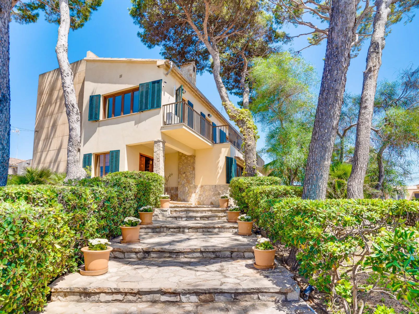 VILLA CALA ESTANCIA MERCEDES