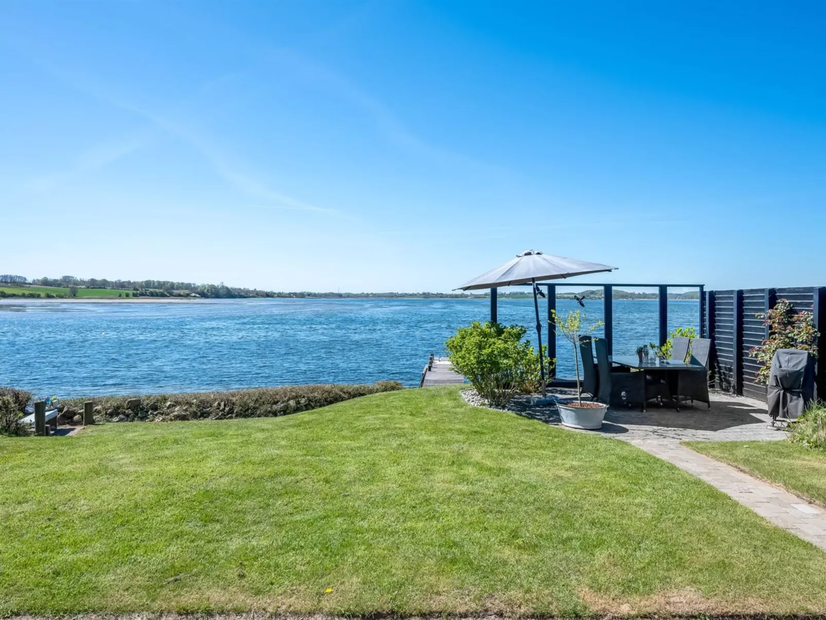 "Stilla" - 150m from the sea - Outside