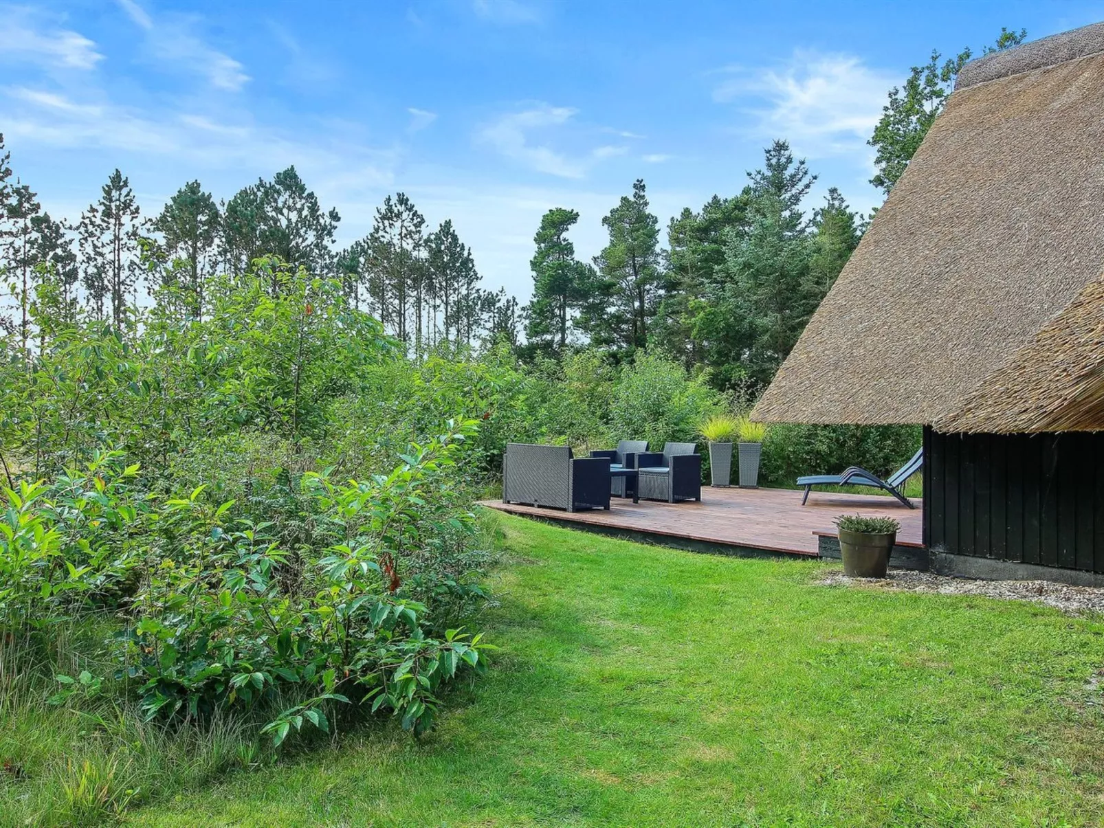 "Awenasa" - 4.1km from the sea - Outside