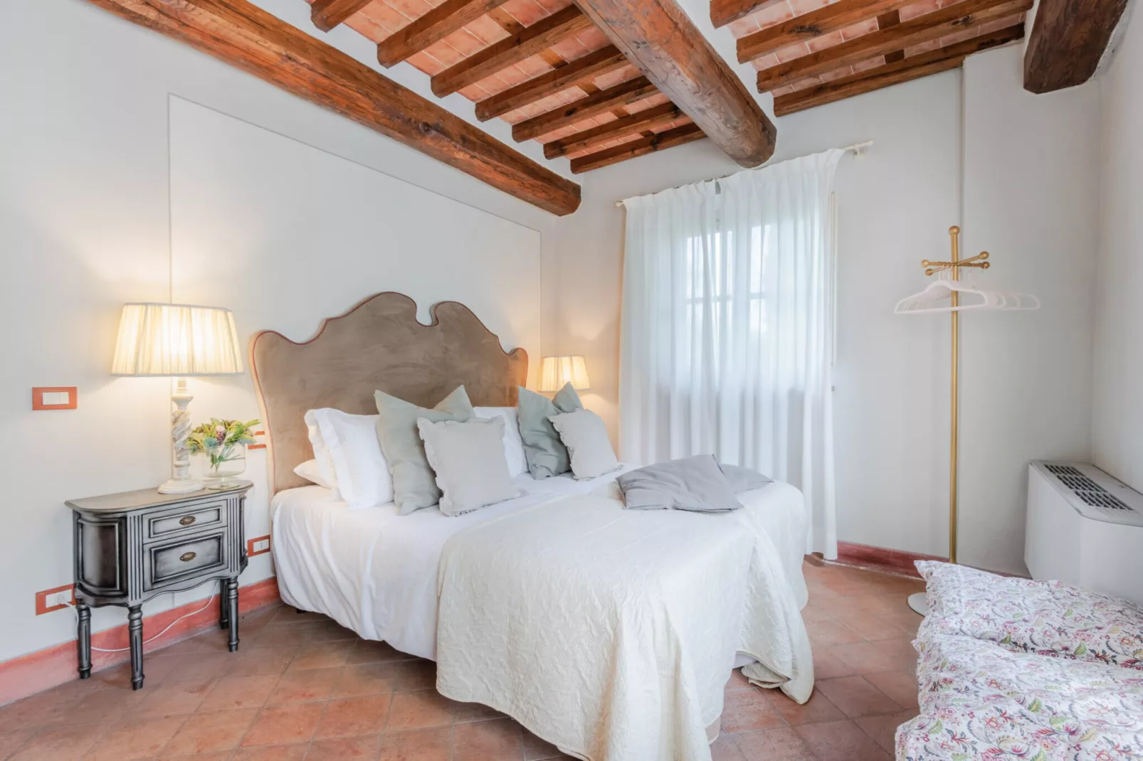 Jacopo Farmhouse Apartment in Wine Resort in Lucca