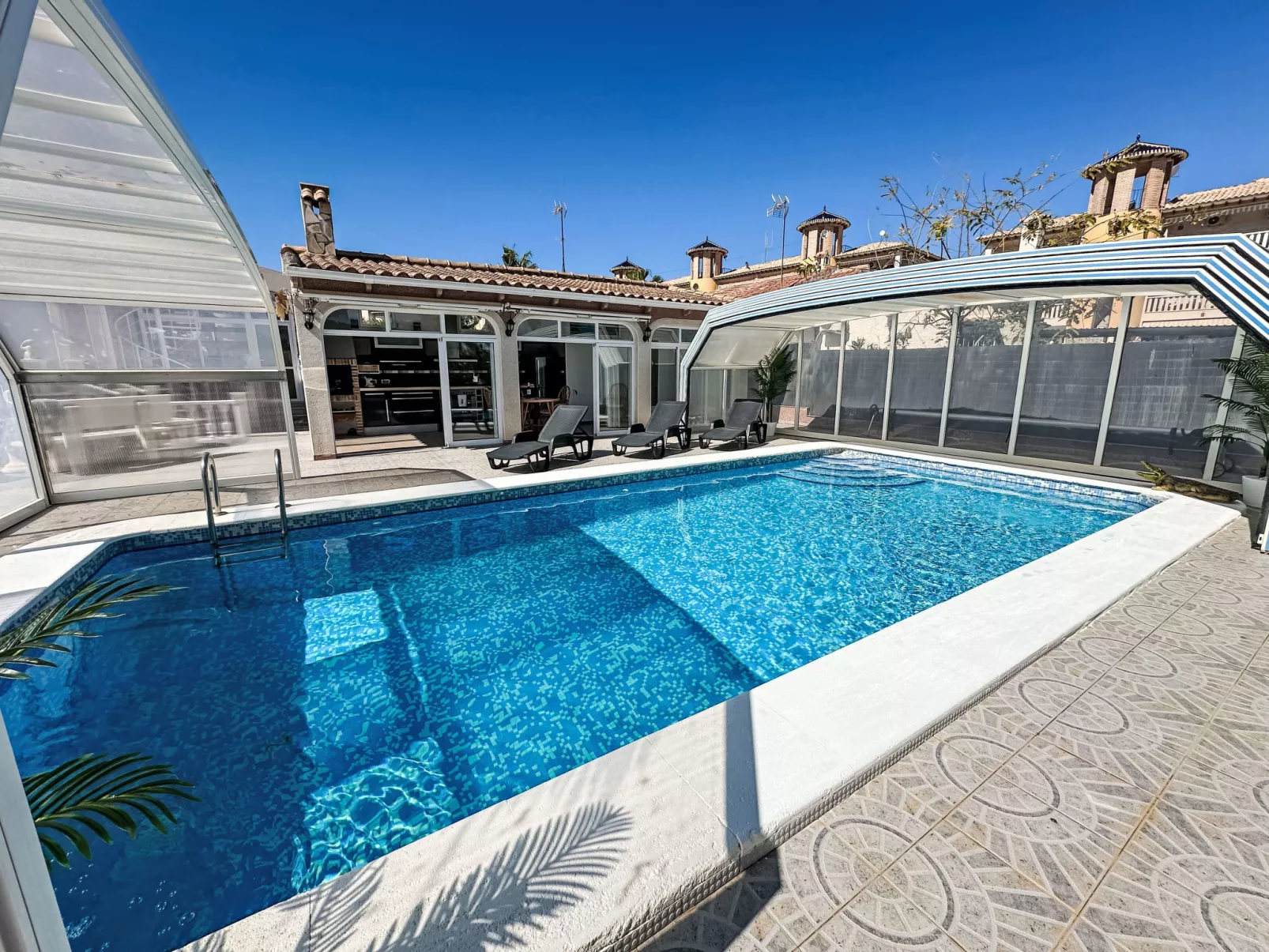Villa Esmeralda - Dehors