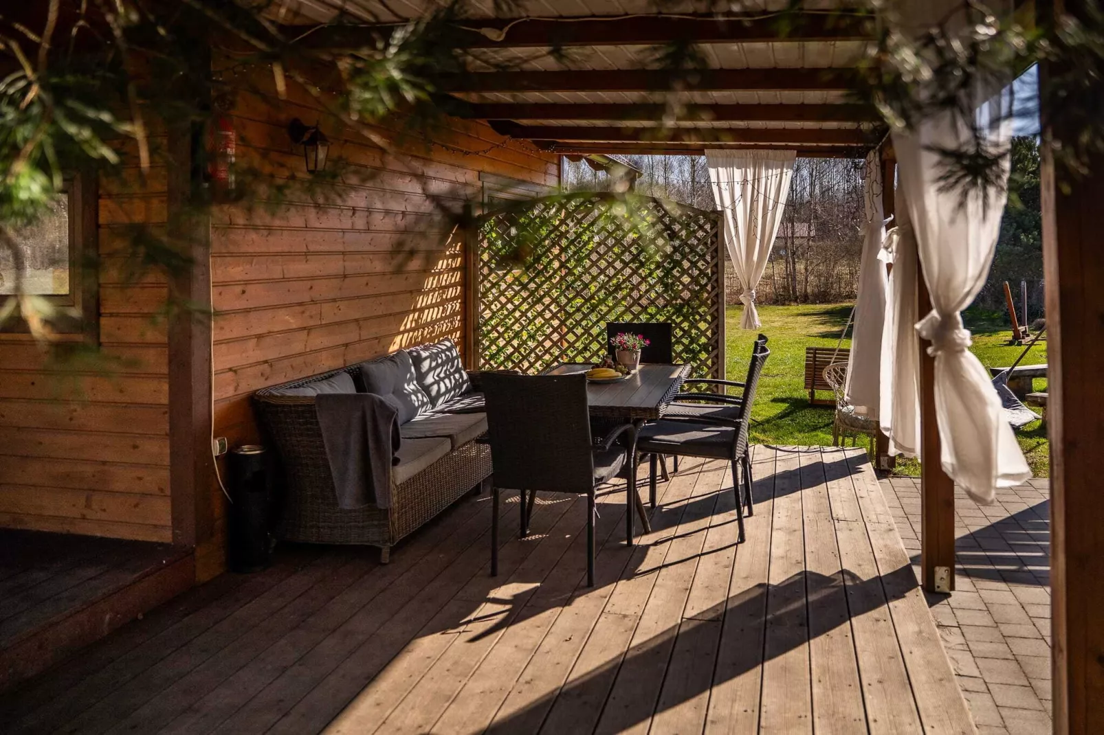 Domek wakacyjny LUX dla max 4 osób w Bałachach - Terrasse