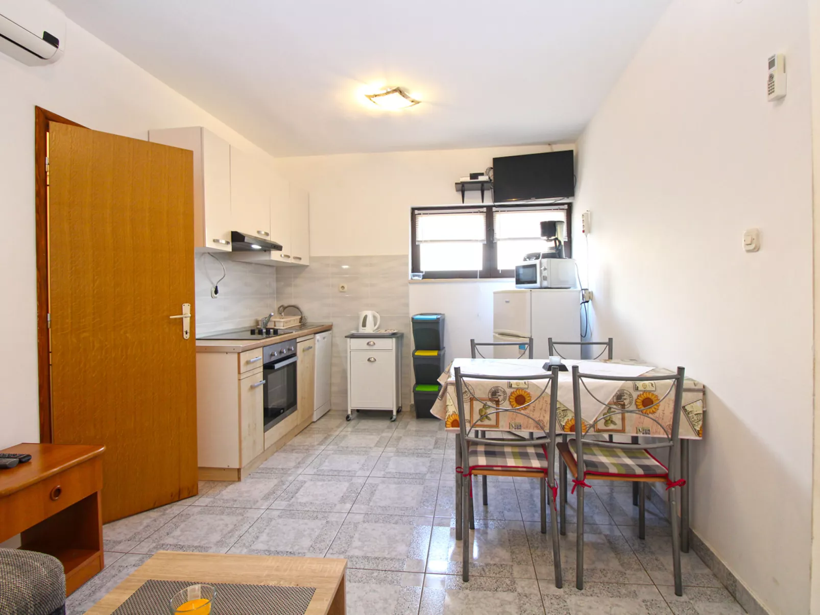 Apartment 768 - Dedans