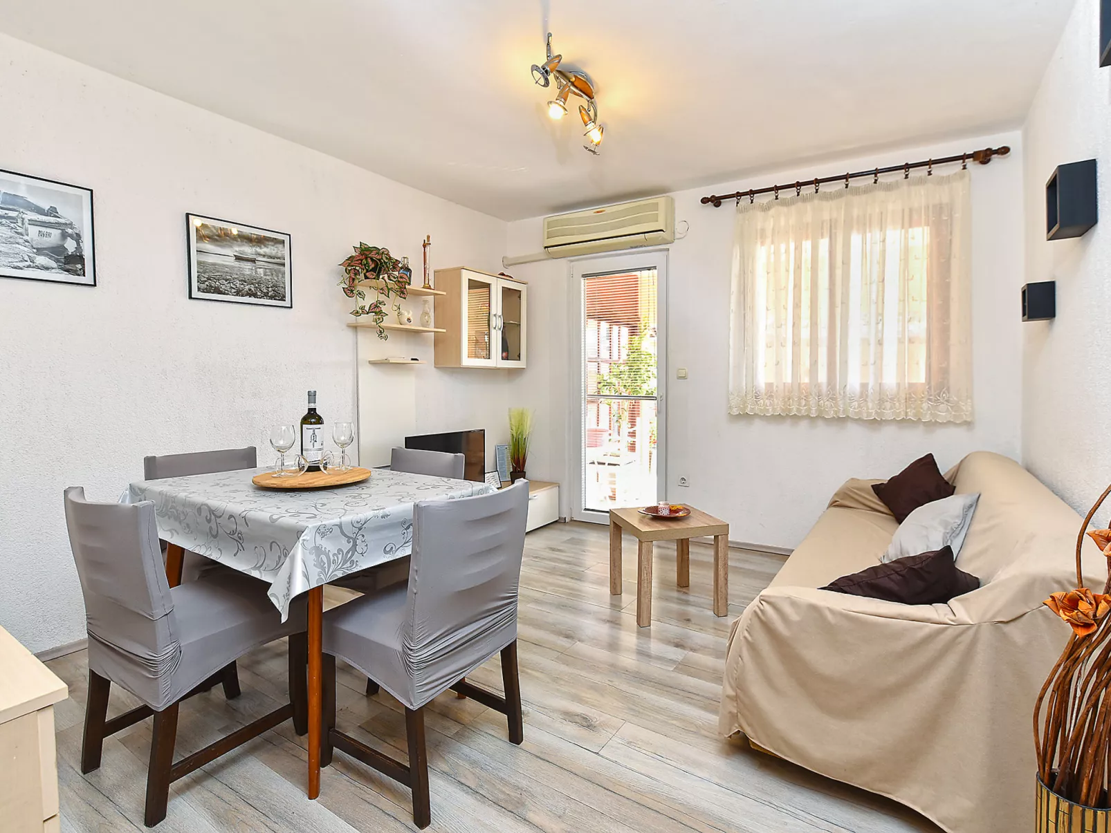 Apartment 2210 - Dedans